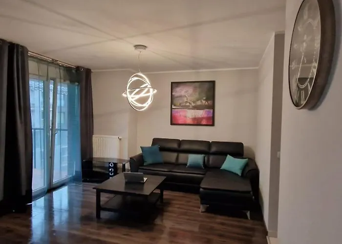 Atal Towers Prywatny * فروتسواف