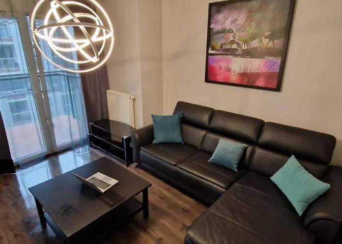 Atal Towers Prywatny * فروتسواف